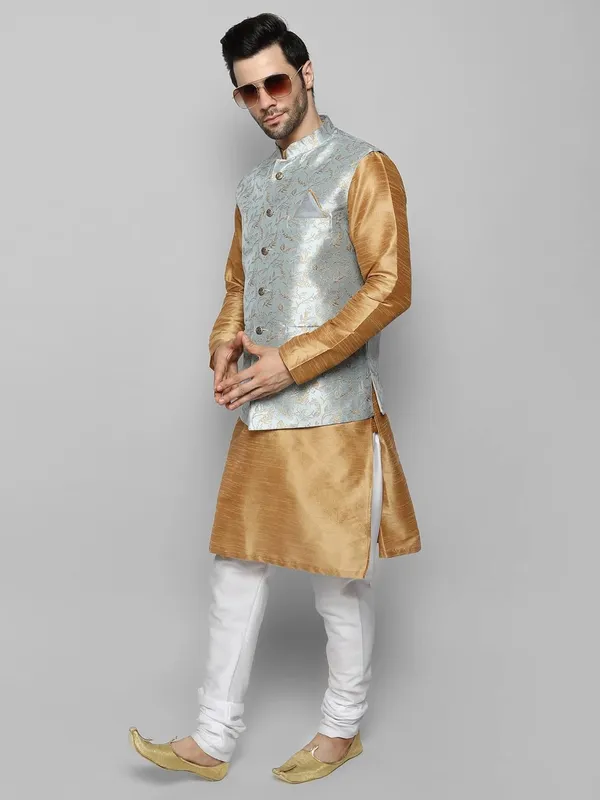 Men's_Silk_Blend_Kurta_Pajama_with_Designer_Ethnic_Nehru_Jacket/Modi_Jacket?
