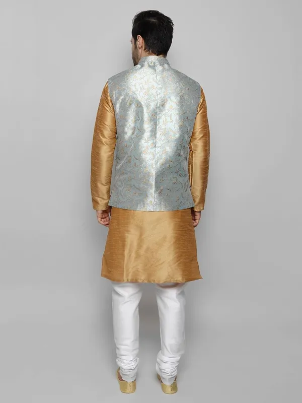 Men's_Silk_Blend_Kurta_Pajama_with_Designer_Ethnic_Nehru_Jacket/Modi_Jacket?