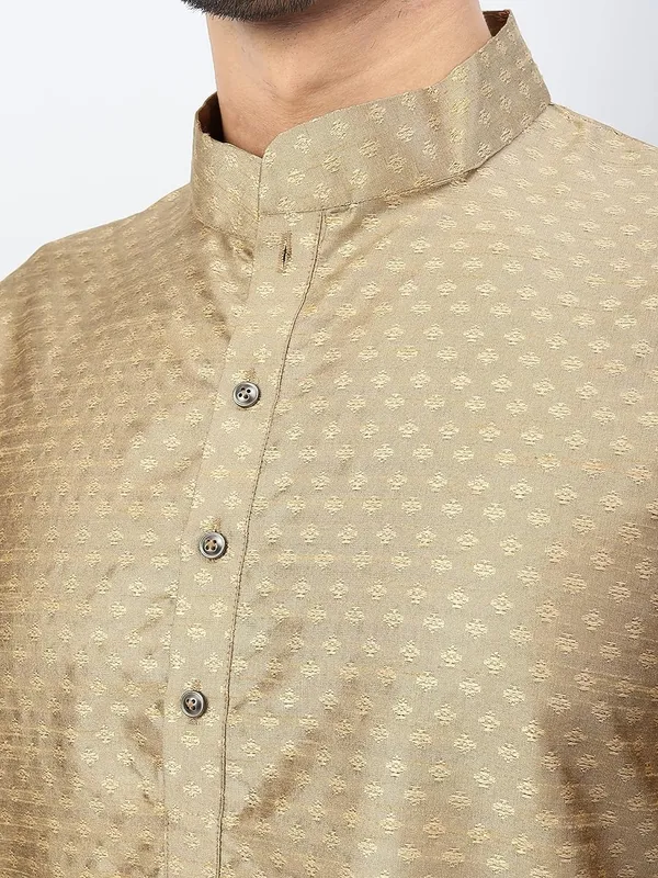 Silk_Blend_Men's_Kurta_Pyjama_Set/Kurta_Pajama_for_Men