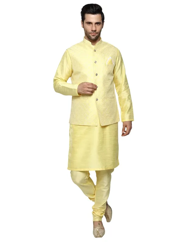 Men's_Silk_Blend_Regular_Kurta_Churidar_Pyjama_with_Bundi_Nehru_Jacket/Waistcoat