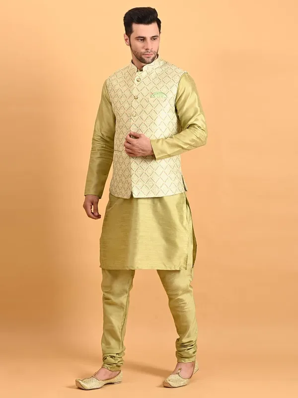 Men's_Silk_Blend_Kurta_Pajama_with_Designer_Ethnic_Nehru_Jacket/Modi_Jacket