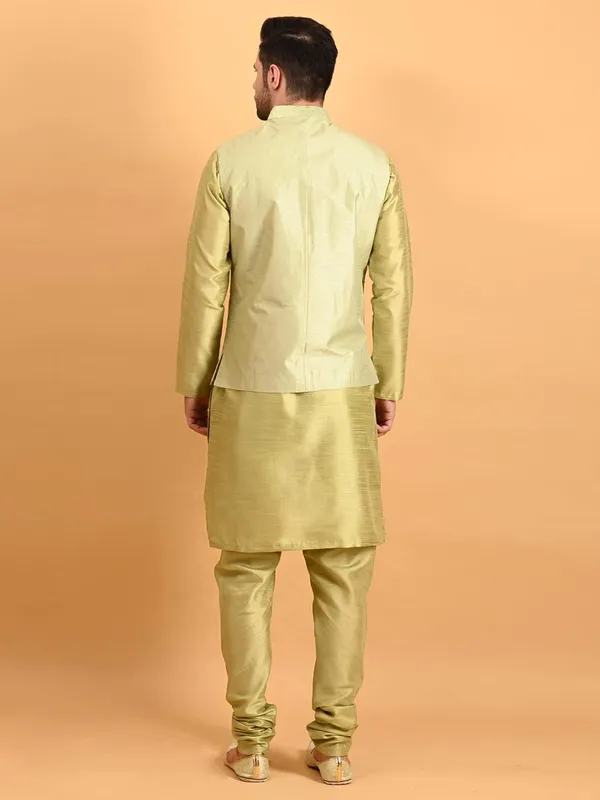Men's_Silk_Blend_Kurta_Pajama_with_Designer_Ethnic_Nehru_Jacket/Modi_Jacket