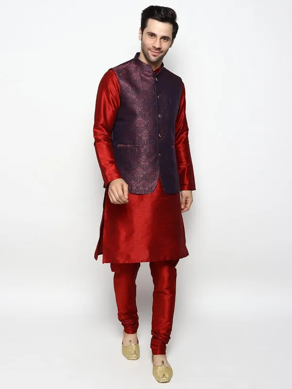 Men's_Silk_Blend_Kurta_Pajama_with_Designer_Ethnic_Nehru_Jacket/Modi_Jacket?