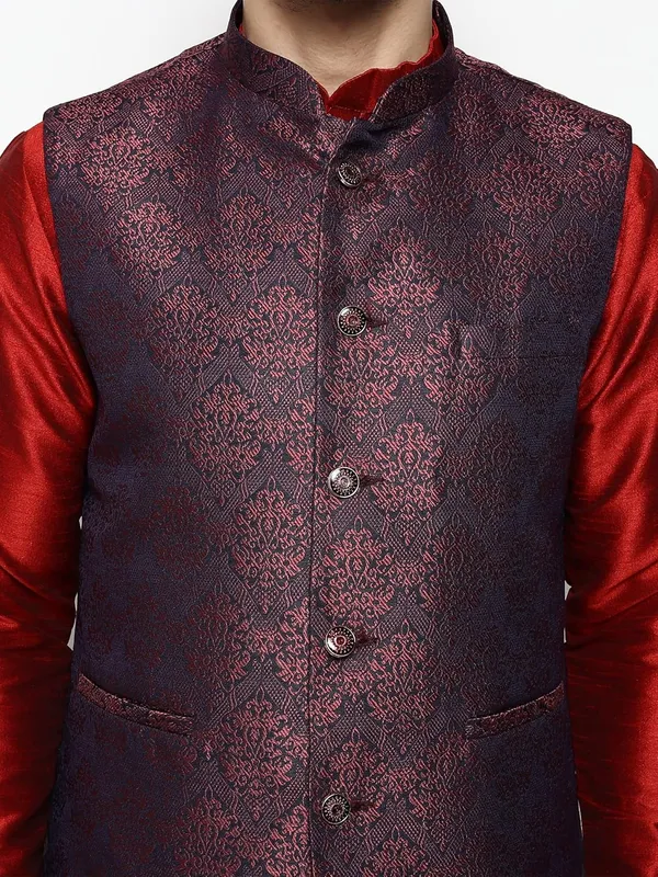 Men's_Silk_Blend_Kurta_Pajama_with_Designer_Ethnic_Nehru_Jacket/Modi_Jacket?