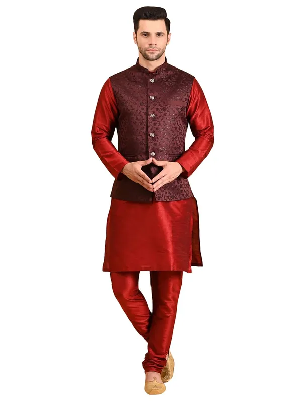 Men's_Silk_Blend_Kurta_Pajama_with_Designer_Ethnic_Nehru_Jacket/Modi_Jacket