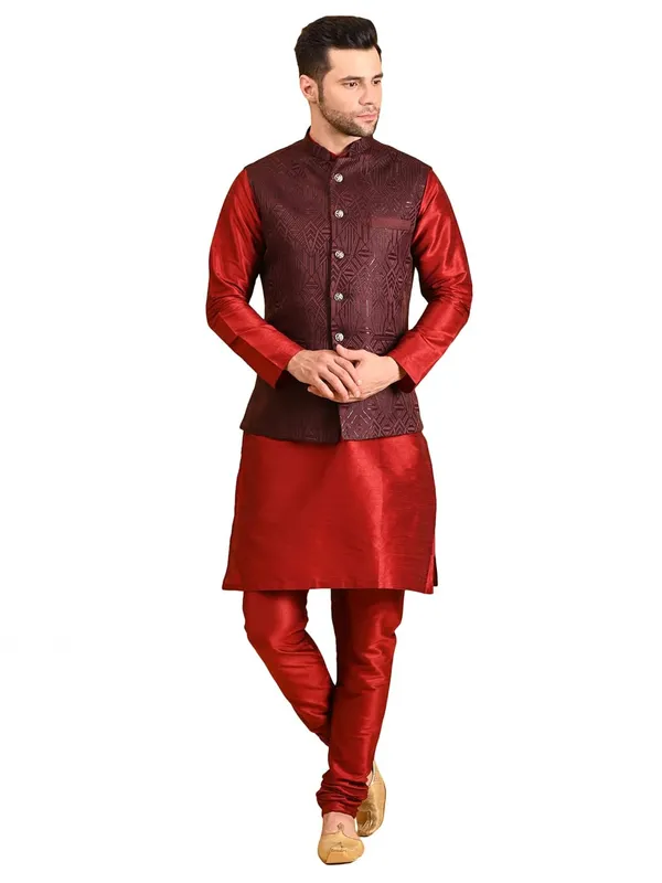 Men's_Silk_Blend_Kurta_Pajama_with_Designer_Ethnic_Nehru_Jacket/Modi_Jacket