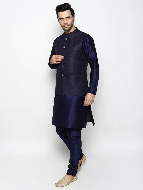 Men's_Silk_Blend_Kurta_Pajama_with_Designer_Ethnic_Nehru_Jacket/Modi_Jacket?