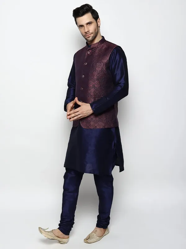 Men's_Silk_Blend_Kurta_Pajama_with_Designer_Ethnic_Nehru_Jacket/Modi_Jacket?