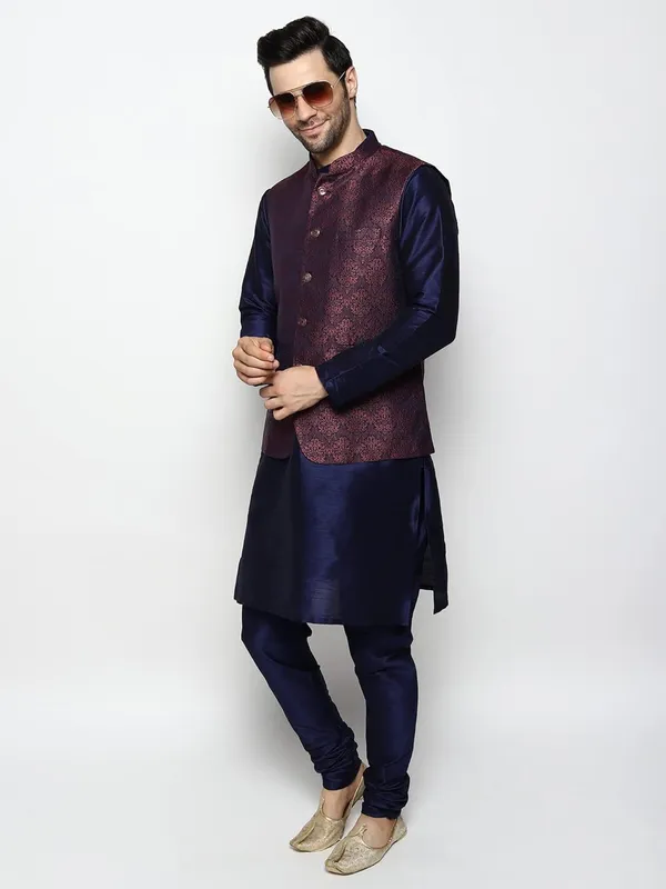 Men's_Silk_Blend_Kurta_Pajama_with_Designer_Ethnic_Nehru_Jacket/Modi_Jacket?