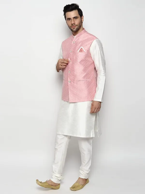Men's_Silk_Blend_Regular_Kurta_Churidar_Pyjama_with_Bundi_Nehru_Jacket/Waistcoat