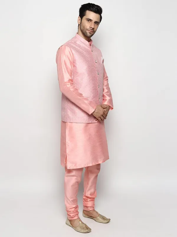 Men's_Silk_Blend_Regular_Kurta_Churidar_Pyjama_with_Bundi_Nehru_Jacket/Waistcoat