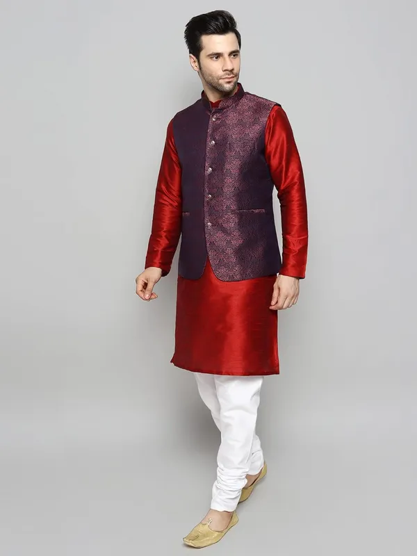 Men's_Silk_Blend_Kurta_Pajama_with_Designer_Ethnic_Nehru_Jacket/Modi_Jacket?