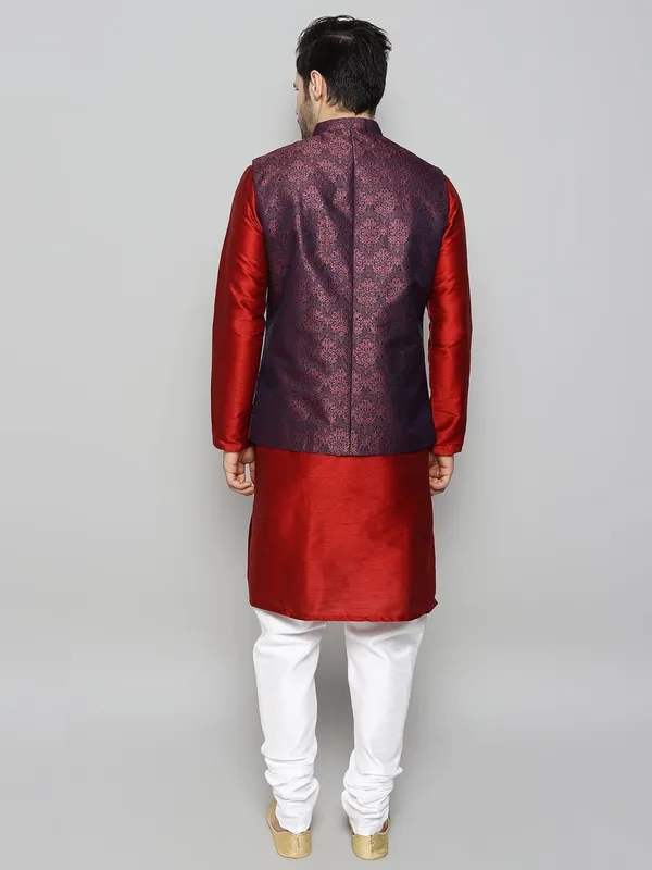 Men's_Silk_Blend_Kurta_Pajama_with_Designer_Ethnic_Nehru_Jacket/Modi_Jacket?