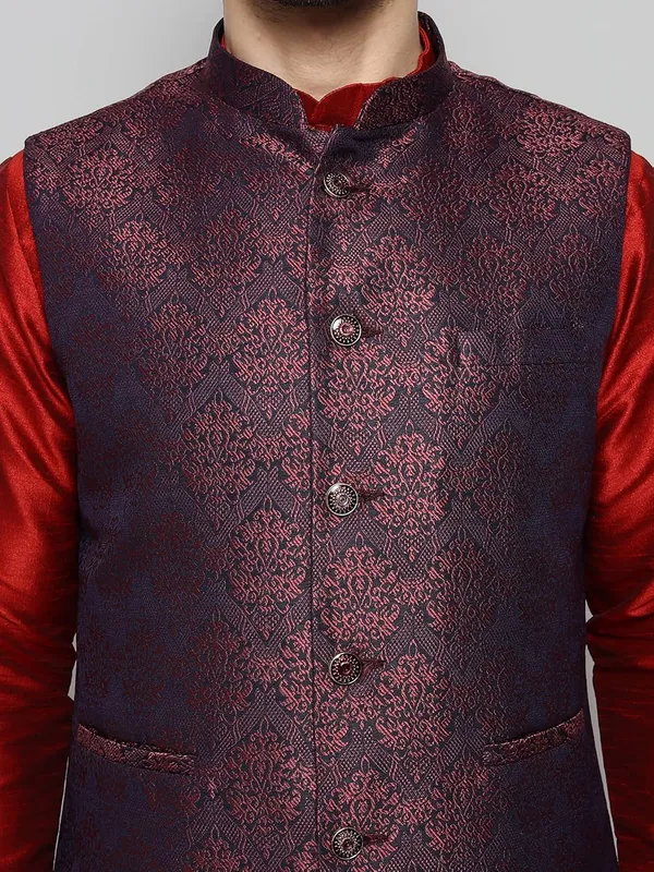 Men's_Silk_Blend_Kurta_Pajama_with_Designer_Ethnic_Nehru_Jacket/Modi_Jacket?