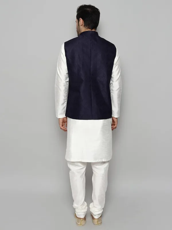 Men's_Silk_Blend_Kurta_Pajama_with_Designer_Ethnic_Nehru_Jacket/Modi_Jacket?