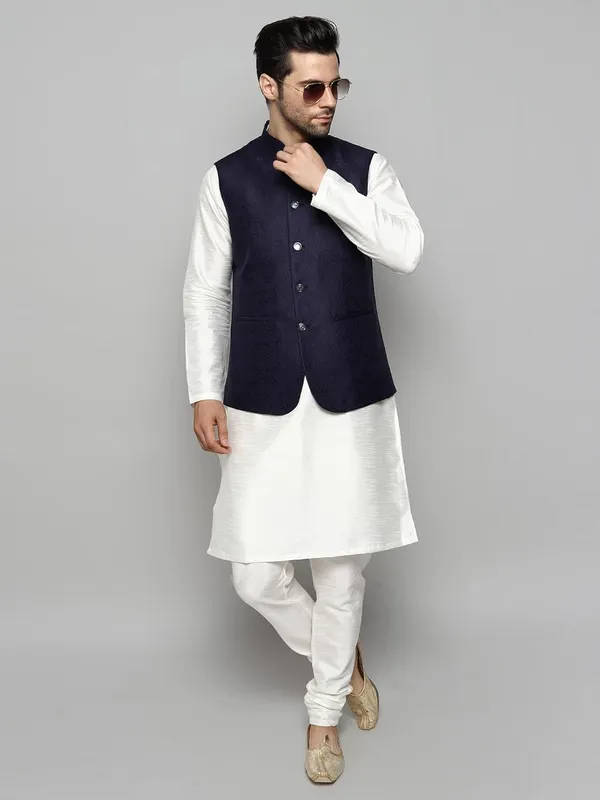 Men's_Silk_Blend_Kurta_Pajama_with_Designer_Ethnic_Nehru_Jacket/Modi_Jacket?
