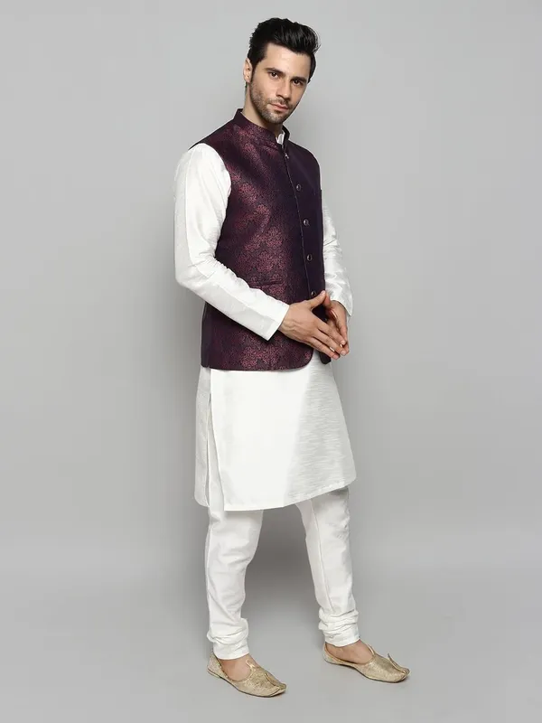 Men's_Silk_Blend_Kurta_Pajama_with_Designer_Ethnic_Nehru_Jacket/Modi_Jacket?