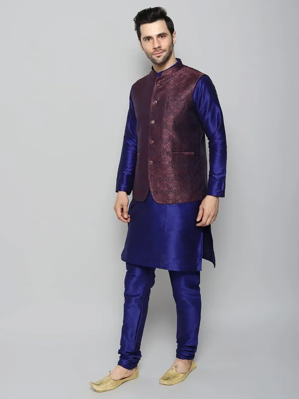 Men's_Silk_Blend_Kurta_Pajama_with_Designer_Ethnic_Nehru_Jacket/Modi_Jacket?