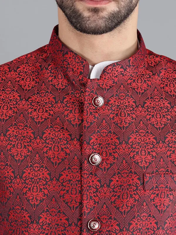 Men's_Silk_Blend_Kurta_Pajama_with_Designer_Ethnic_Nehru_Jacket/Modi_Jacket?