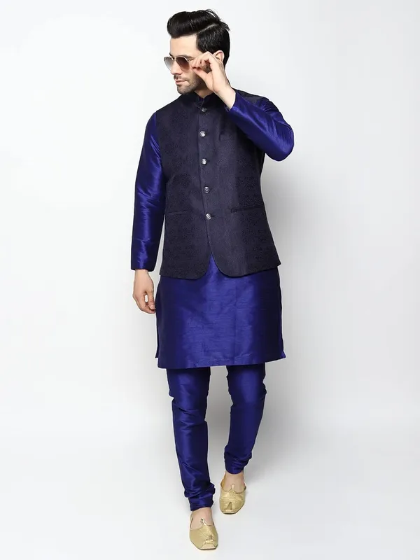 Men's_Silk_Blend_Kurta_Pajama_with_Designer_Ethnic_Nehru_Jacket/Modi_Jacket?