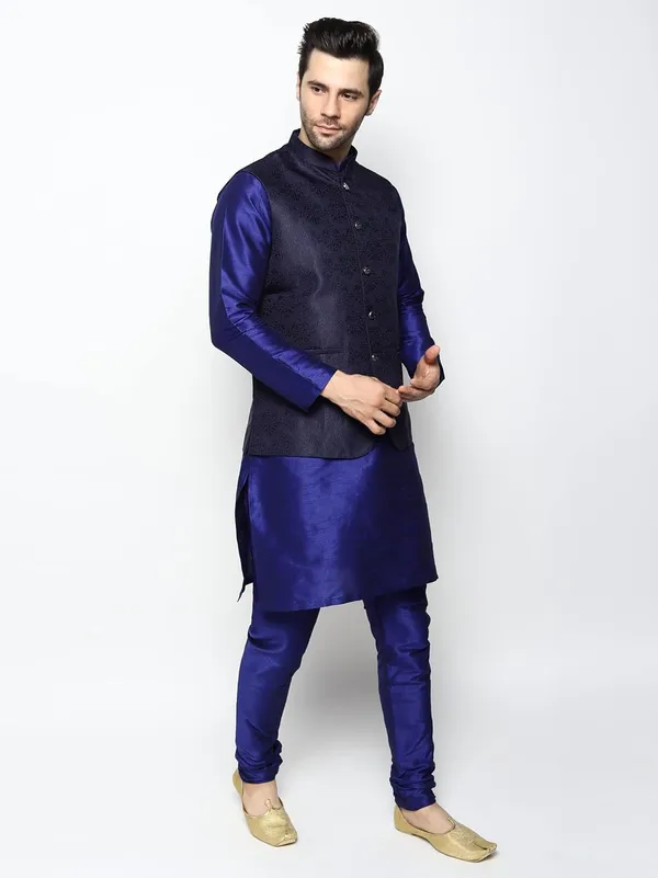 Men's_Silk_Blend_Kurta_Pajama_with_Designer_Ethnic_Nehru_Jacket/Modi_Jacket?