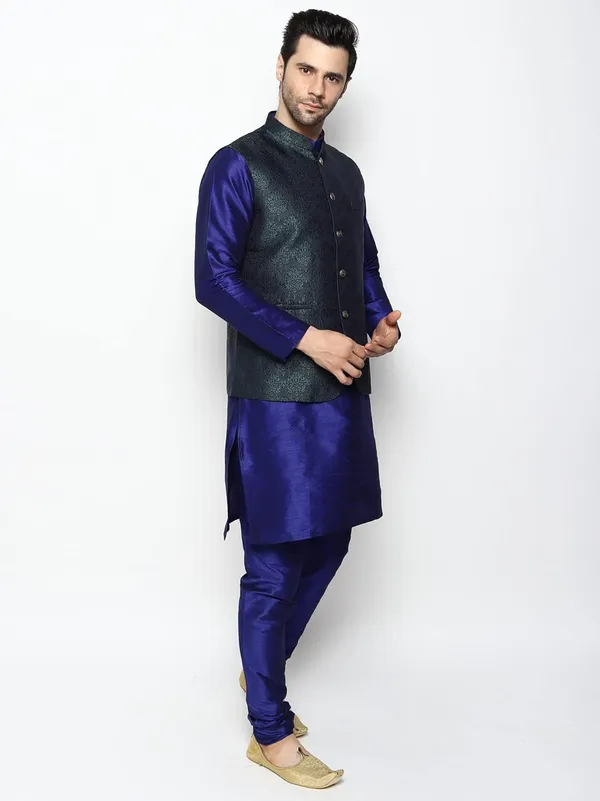 Men's_Silk_Blend_Kurta_Pajama_with_Designer_Ethnic_Nehru_Jacket/Modi_Jacket?