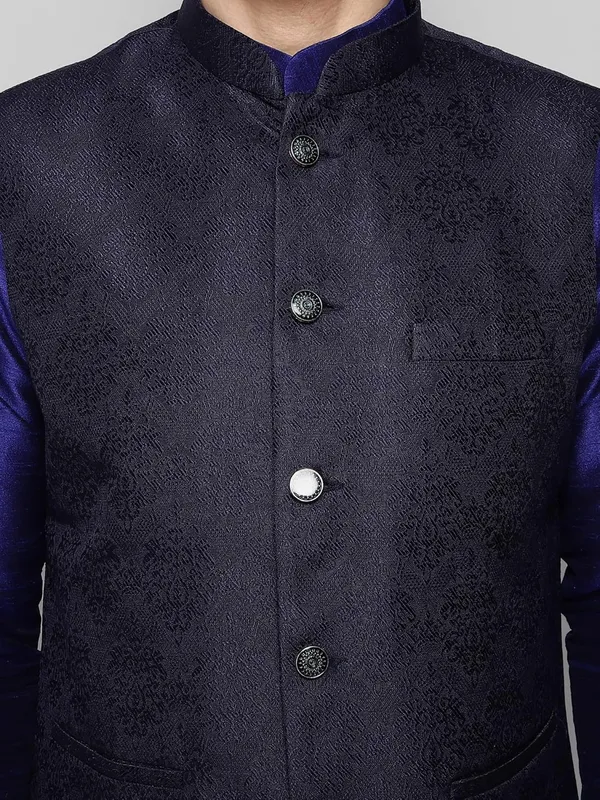 Men's_Silk_Blend_Kurta_Pajama_with_Designer_Ethnic_Nehru_Jacket/Modi_Jacket?