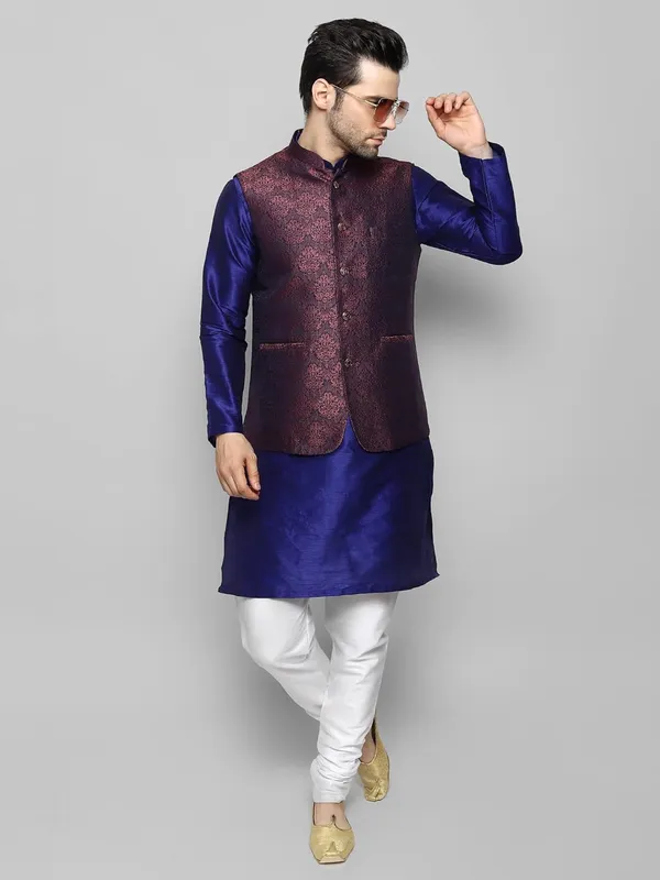 Men's_Silk_Blend_Kurta_Pajama_with_Designer_Ethnic_Nehru_Jacket/Modi_Jacket?