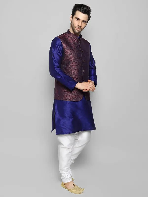 Men's_Silk_Blend_Kurta_Pajama_with_Designer_Ethnic_Nehru_Jacket/Modi_Jacket?