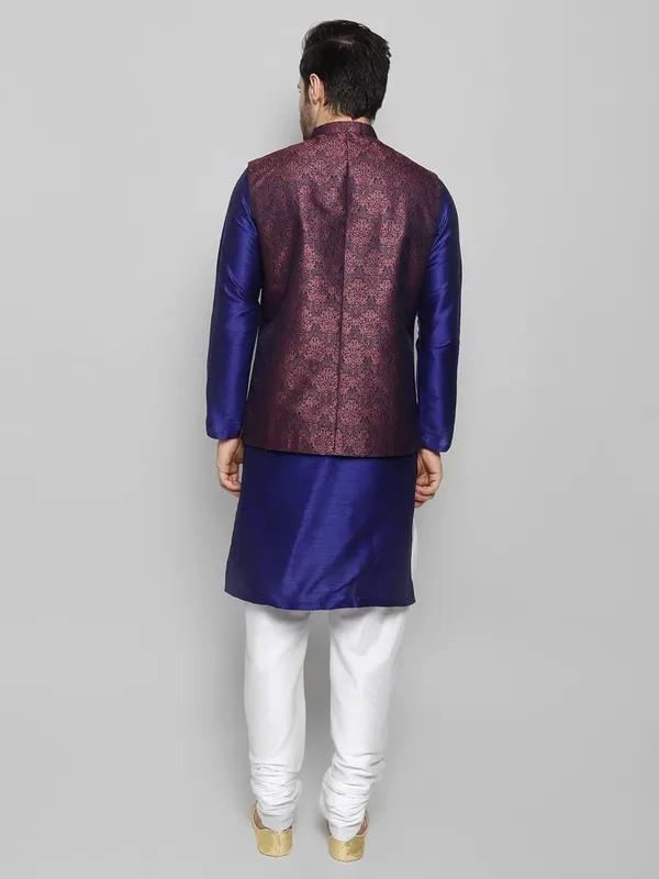 Men's_Silk_Blend_Kurta_Pajama_with_Designer_Ethnic_Nehru_Jacket/Modi_Jacket?