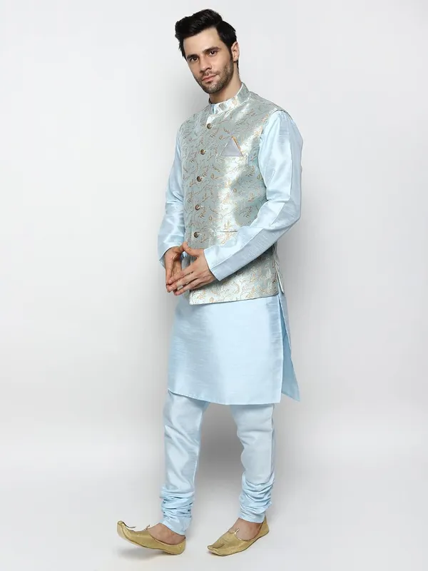 Men's_Silk_Blend_Kurta_Pajama_with_Designer_Ethnic_Nehru_Jacket/Modi_Jacket?