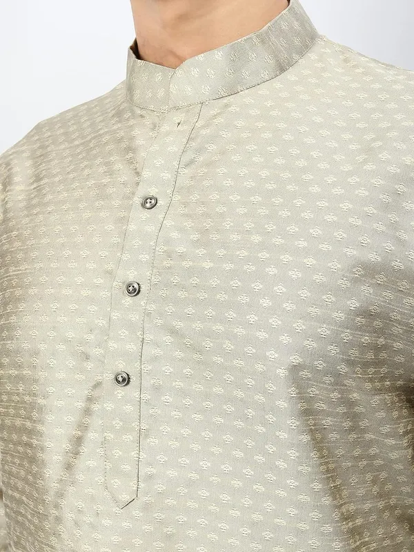Silk_Blend_Men's_Kurta_Pyjama_Set/Kurta_Pajama_for_Men