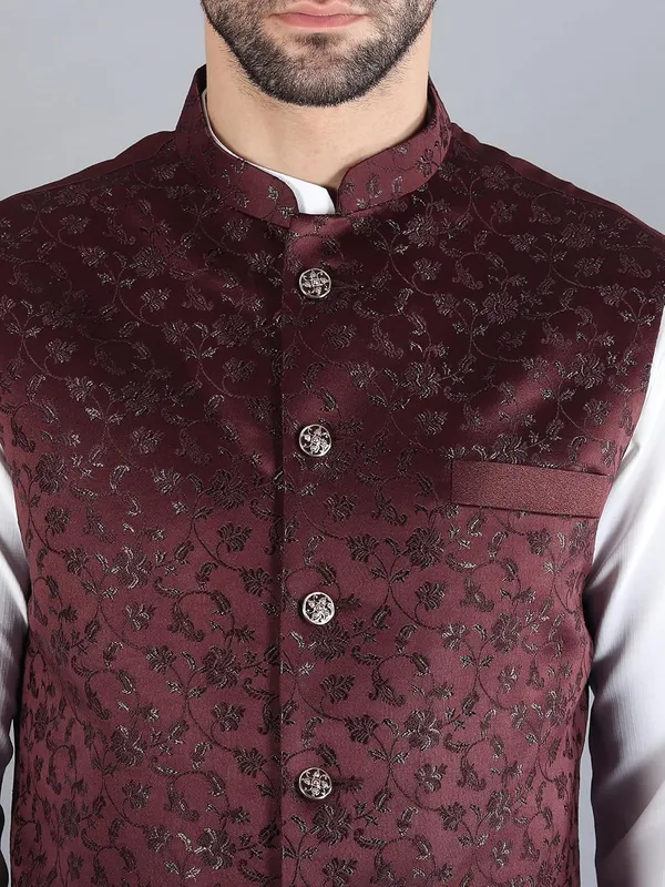 Men's_Silk_Blend_Kurta_Pajama_with_Designer_Ethnic_Nehru_Jacket/Modi_Jacket
