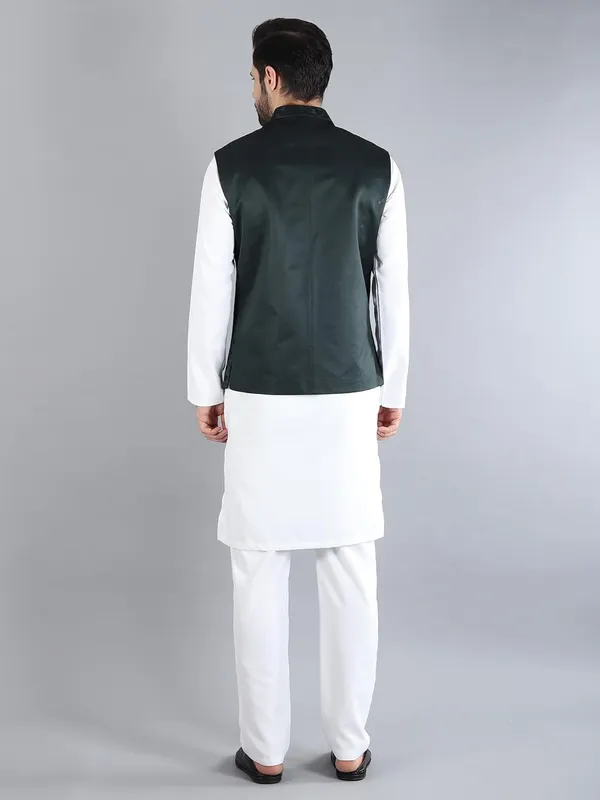 Men's_Silk_Blend_Kurta_Pajama_with_Designer_Ethnic_Nehru_Jacket/Modi_Jacket