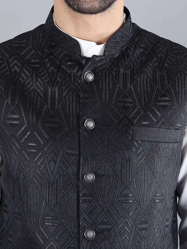 Men's_Silk_Blend_Kurta_Pajama_with_Designer_Ethnic_Nehru_Jacket/Modi_Jacket