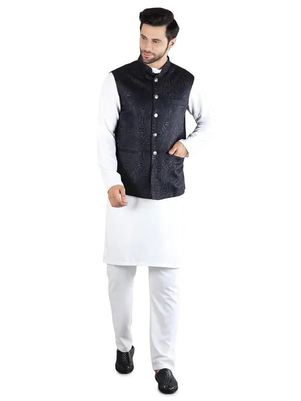 Men's_Silk_Blend_Kurta_Pajama_with_Designer_Ethnic_Nehru_Jacket/Modi_Jacket
