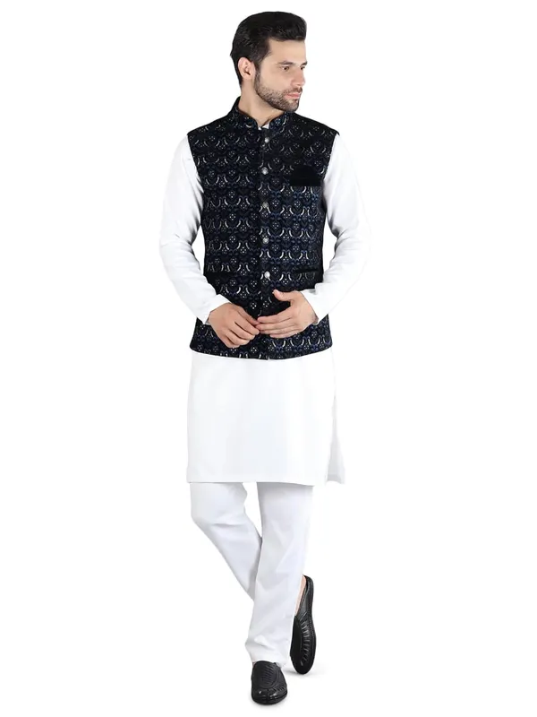 Men's_Silk_Blend_Kurta_Pajama_with_Designer_Ethnic_Nehru_Jacket/Modi_Jacket