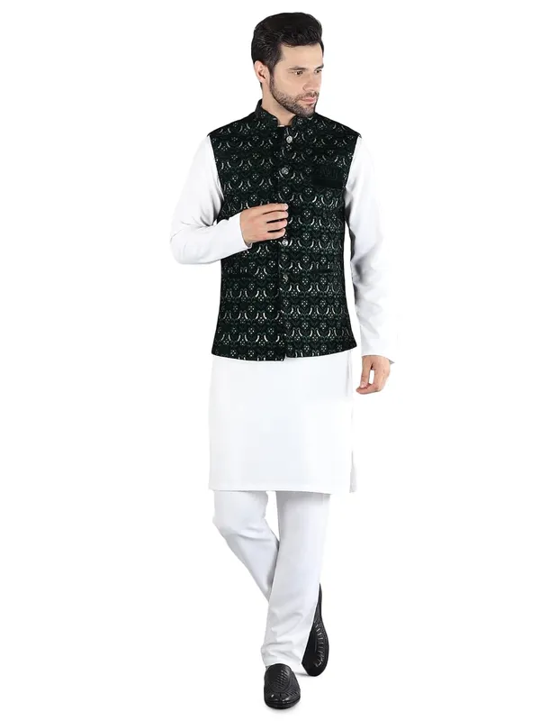 Men's_Silk_Blend_Kurta_Pajama_with_Designer_Ethnic_Nehru_Jacket/Modi_Jacket