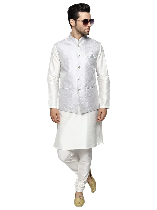 Men's_Silk_Blend_Regular_Kurta_Churidar_Pyjama_with_Bundi_Nehru_Jacket/Waistcoat