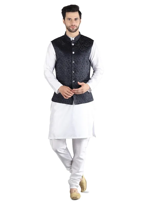 Men's_Silk_Blend_Kurta_Pajama_with_Designer_Ethnic_Nehru_Jacket/Modi_Jacket