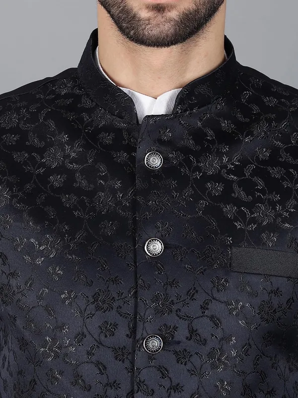 Men's_Silk_Blend_Kurta_Pajama_with_Designer_Ethnic_Nehru_Jacket/Modi_Jacket