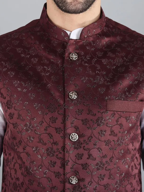 Men's_Silk_Blend_Kurta_Pajama_with_Designer_Ethnic_Nehru_Jacket/Modi_Jacket