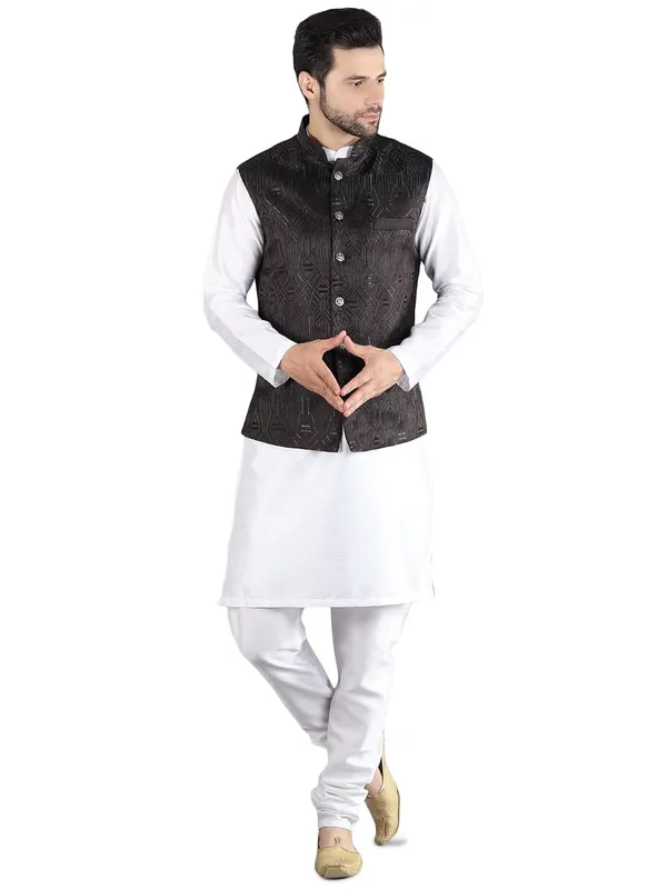 Men's_Silk_Blend_Kurta_Pajama_with_Designer_Ethnic_Nehru_Jacket/Modi_Jacket