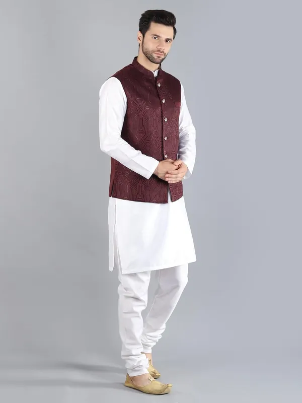 Men's_Silk_Blend_Kurta_Pajama_with_Designer_Ethnic_Nehru_Jacket/Modi_Jacket