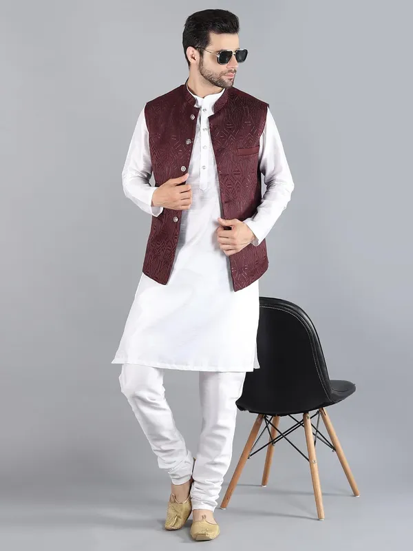 Men's_Silk_Blend_Kurta_Pajama_with_Designer_Ethnic_Nehru_Jacket/Modi_Jacket