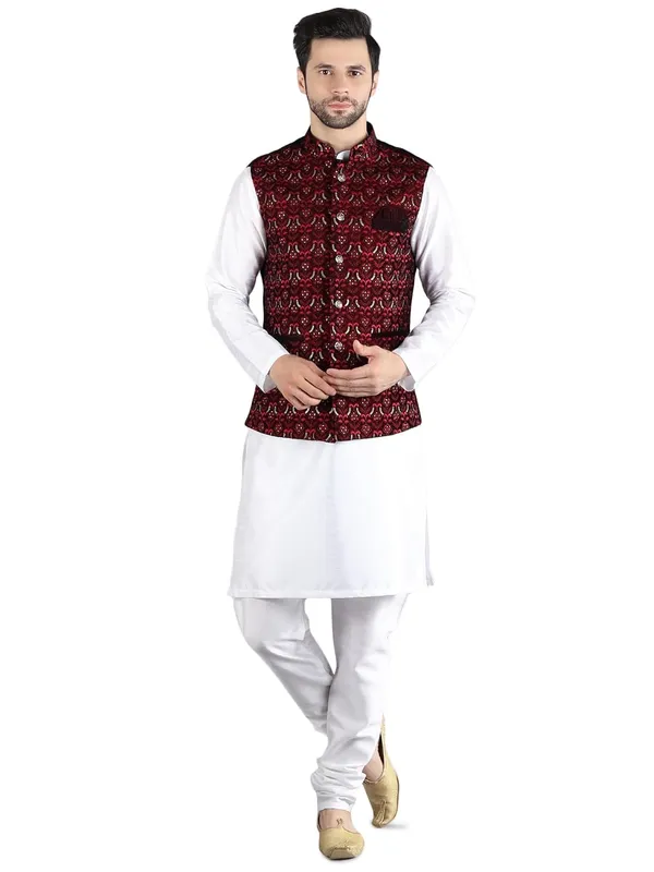 Men's_Silk_Blend_Kurta_Pajama_with_Designer_Ethnic_Nehru_Jacket/Modi_Jacket