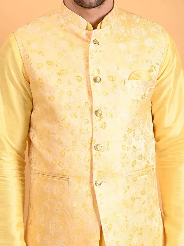 Men's_Silk_Blend_Kurta_Pajama_with_Designer_Ethnic_Nehru_Jacket/Modi_Jacket