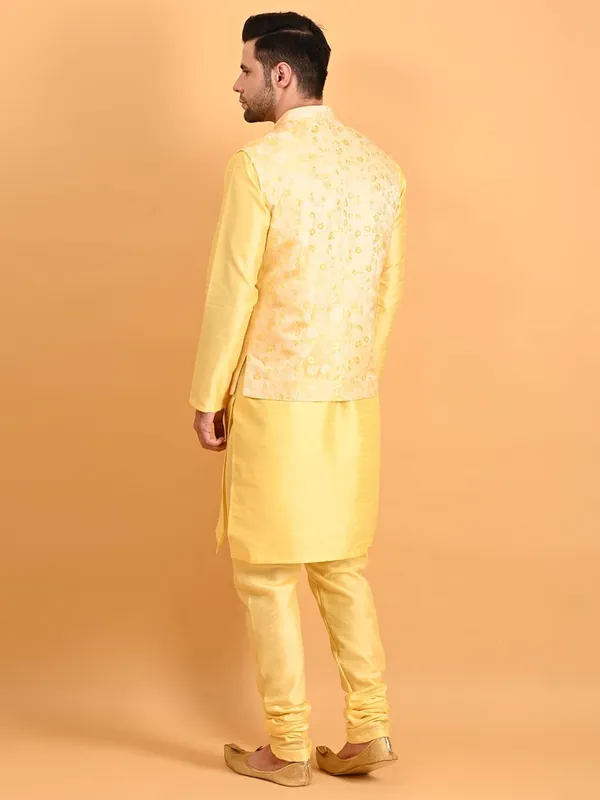 Men's_Silk_Blend_Kurta_Pajama_with_Designer_Ethnic_Nehru_Jacket/Modi_Jacket