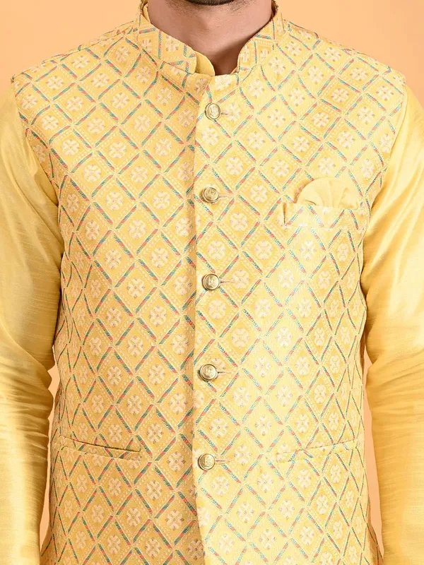 Men's_Silk_Blend_Kurta_Pajama_with_Designer_Ethnic_Nehru_Jacket/Modi_Jacket