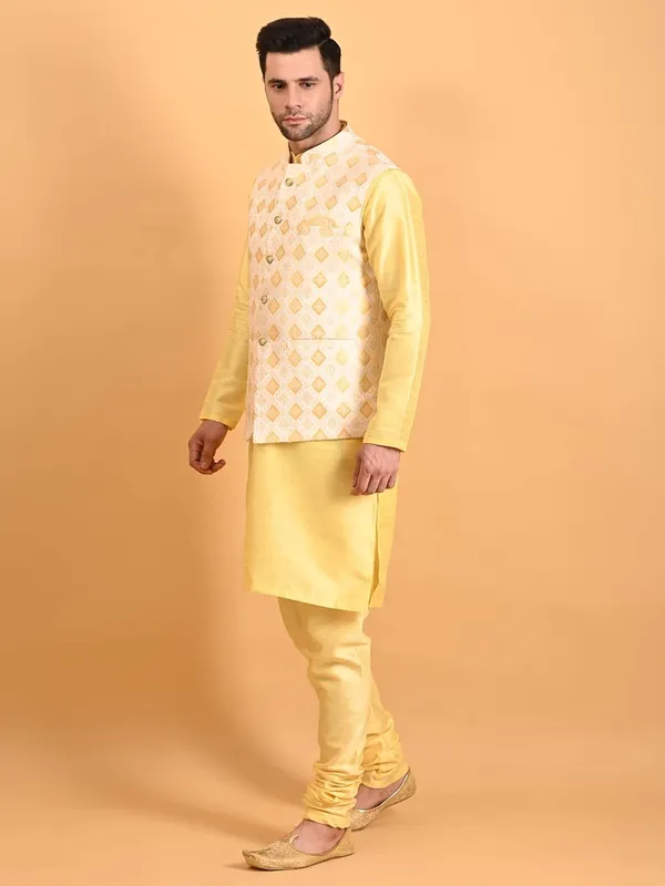 Men's_Silk_Blend_Kurta_Pajama_with_Designer_Ethnic_Nehru_Jacket/Modi_Jacket